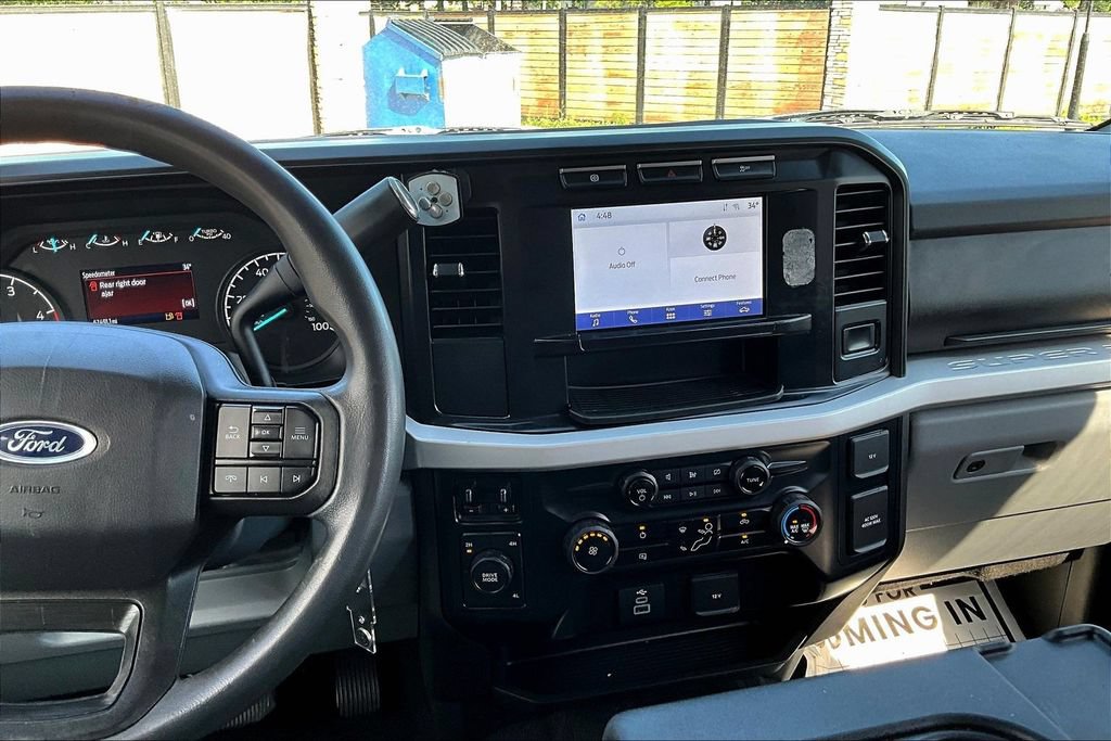 Used 2023 Ford F350 XLT AWD/4WD image 5