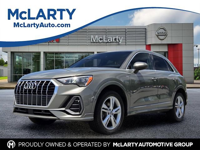 Used 2020 Audi Q3 2.0T Premium w/ Convenience Package AWD/4WD image 1