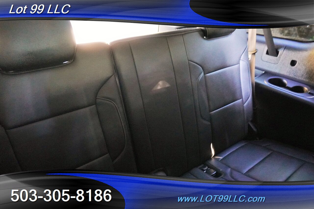 Used 2018 Chevrolet Suburban LT AWD/4WD image 17