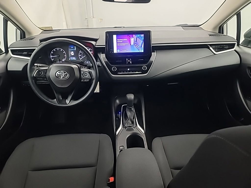 Used 2025 Toyota Corolla LE image 21