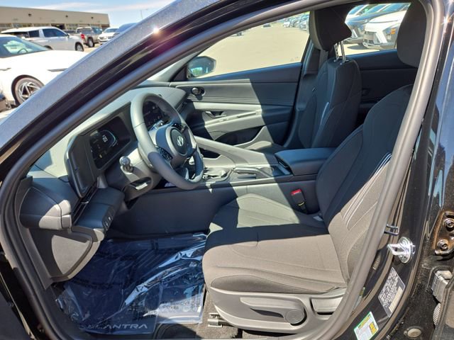 New 2026 Hyundai Elantra Sport FWD image 23