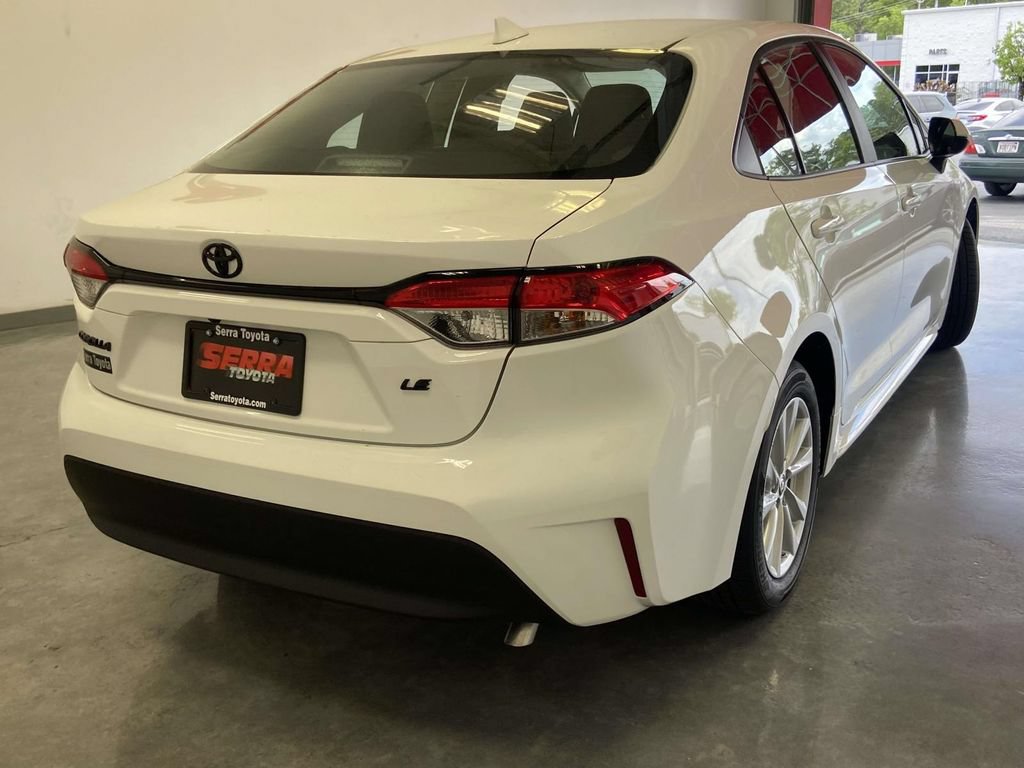 Used 2026 Toyota Corolla LE w/ LE Premium Package FWD image 3