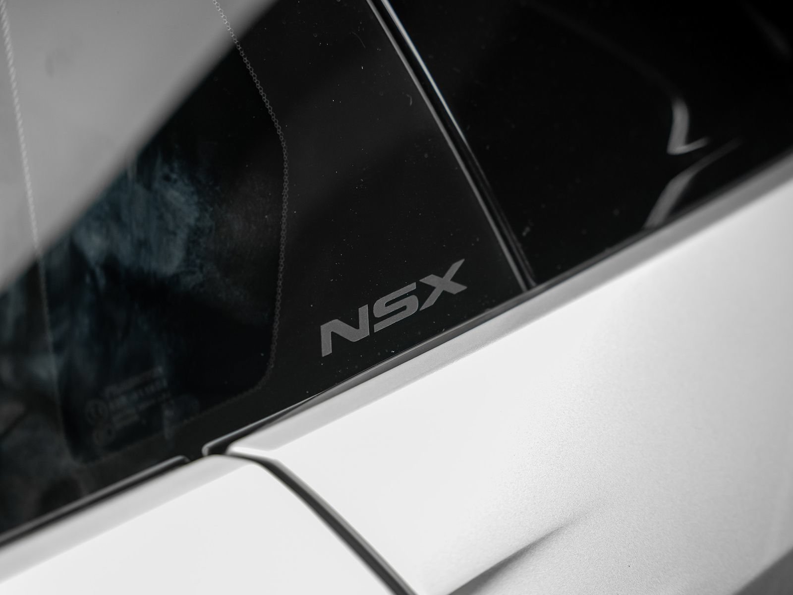 Used 2017 Acura NSX AWD/4WD image 26