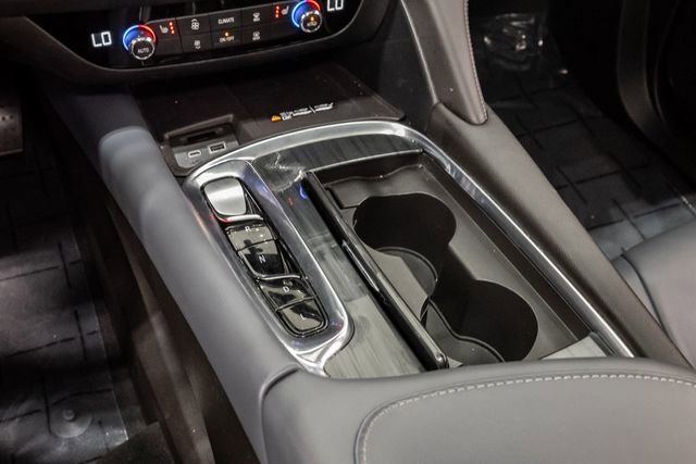 Used 2024 Buick Enclave Essence w/ Experience Buick Package image 24