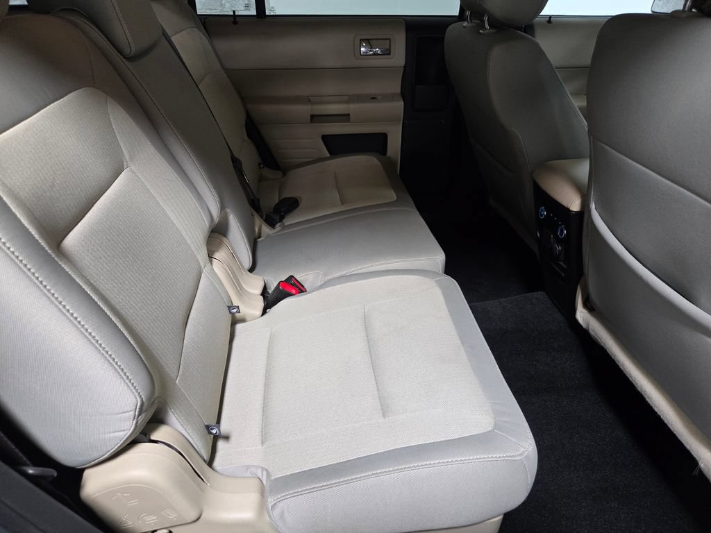 Used 2019 Ford Flex SE FWD image 46