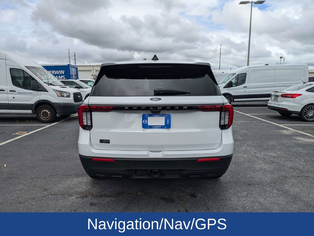 Certified 2026 Ford Explorer Active RWD image 5