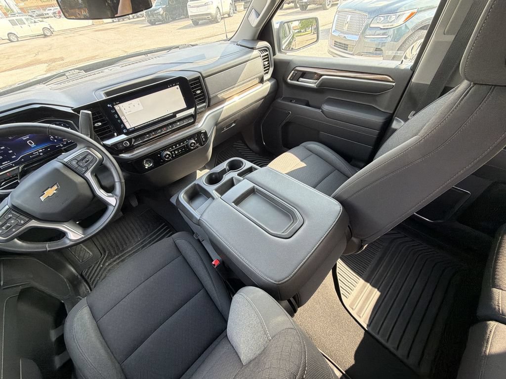 Used 2023 Chevrolet Silverado 1500 LT AWD/4WD image 21