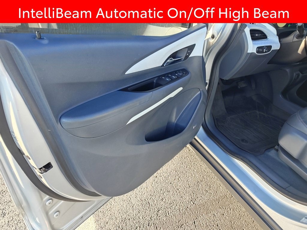 Used 2020 Chevrolet Bolt Premier w/ Infotainment Package FWD image 7
