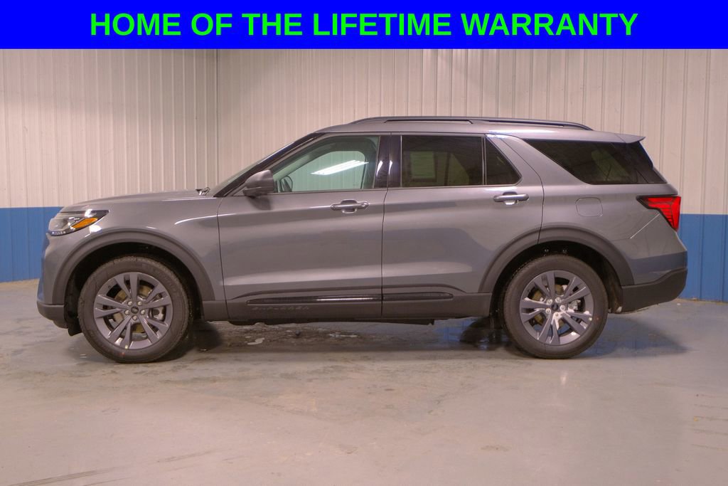 New 2026 Ford Explorer Active w/ Active Comfort Package image 3
