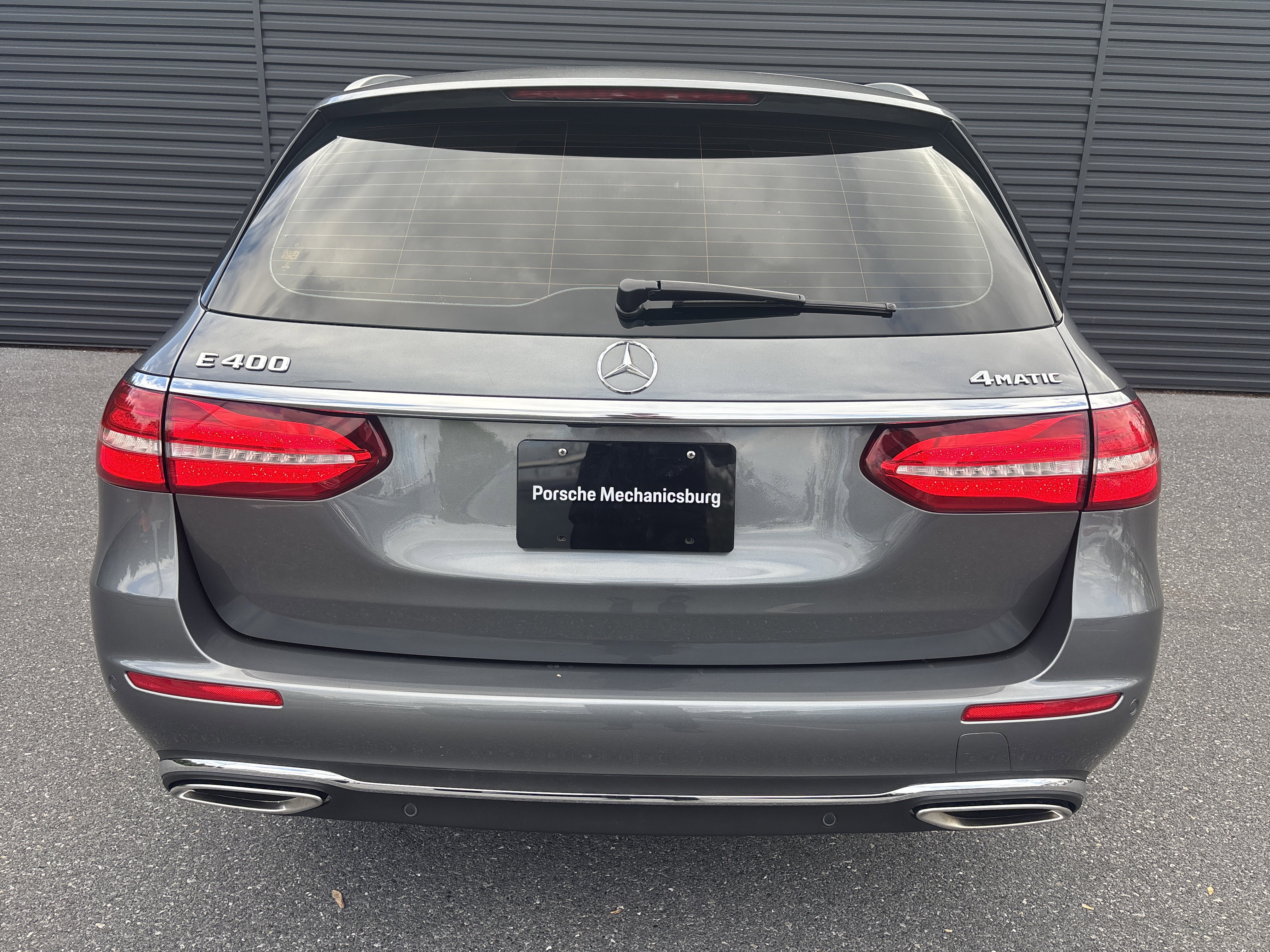 Used 2018 Mercedes-Benz E 400 4MATIC Wagon image 4