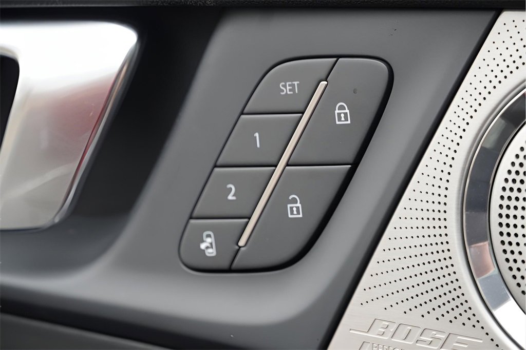 New 2026 Buick Enclave Avenir w/ Super Cruise Package image 22