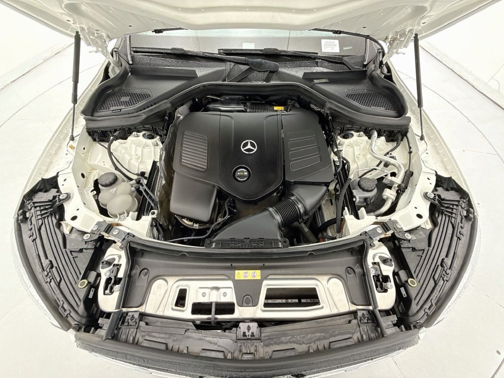 Certified 2023 Mercedes-Benz GLC 300 image 28