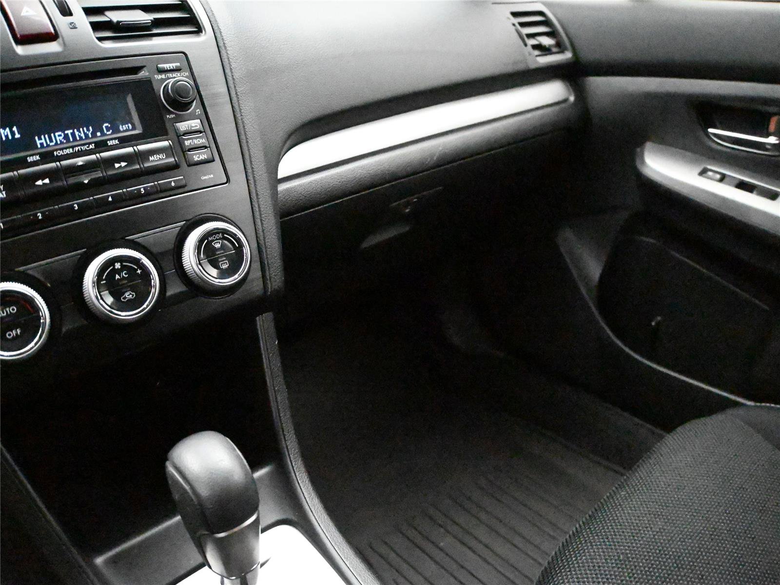 Used 2014 Subaru Crosstrek 2.0i Premium w/ Popular Package #2 image 4