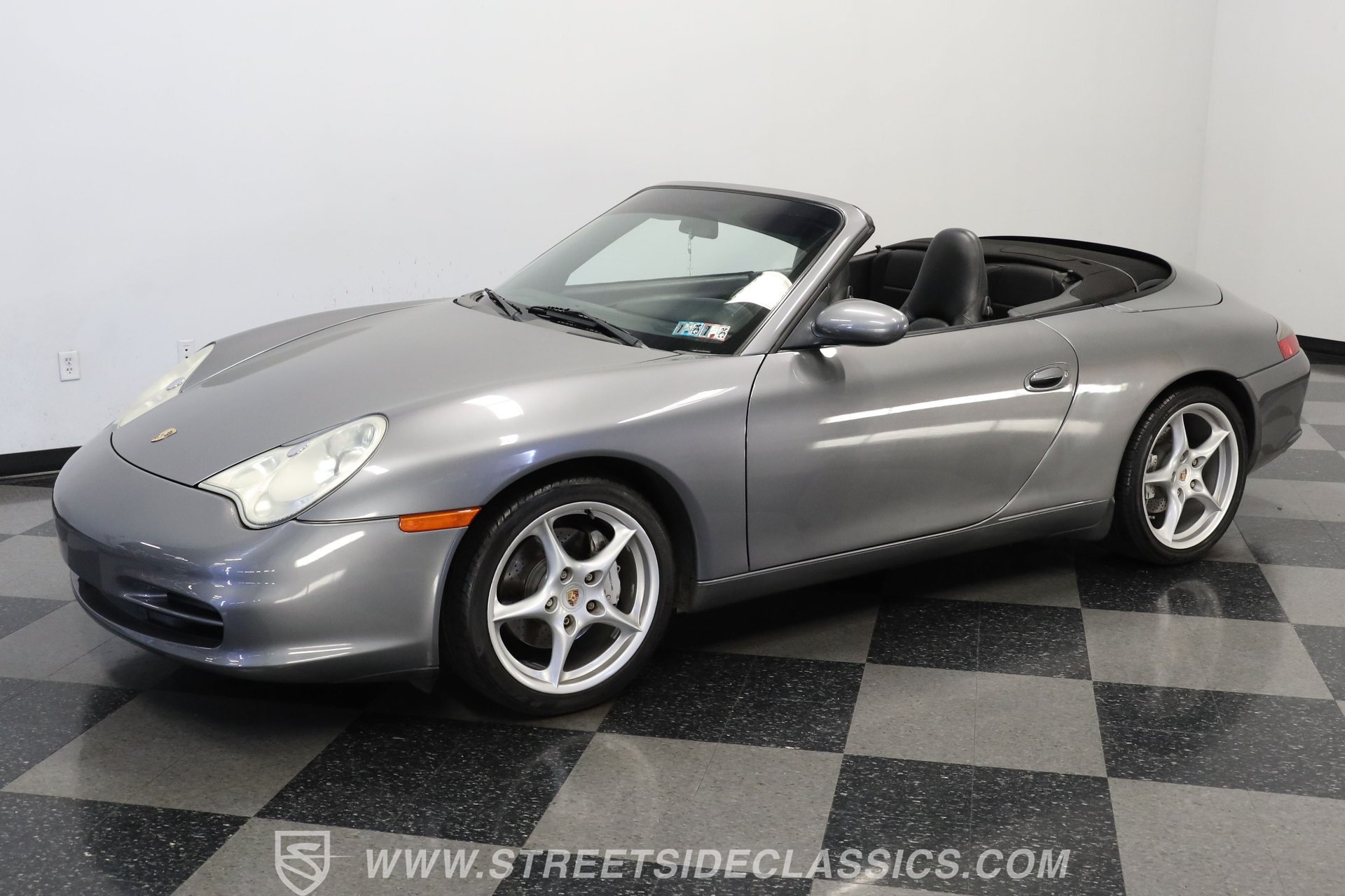 Used 2002 Porsche 911 Carrera 4 AWD/4WD image 6