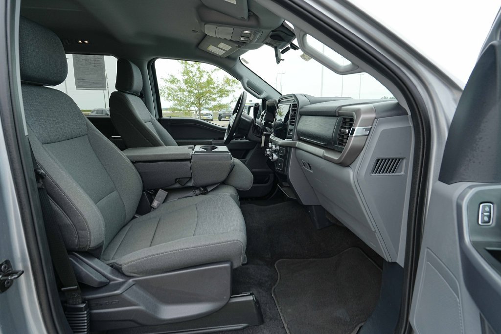 Used 2025 Ford F150 XLT w/ Equipment Group 301A Standard AWD/4WD image 22