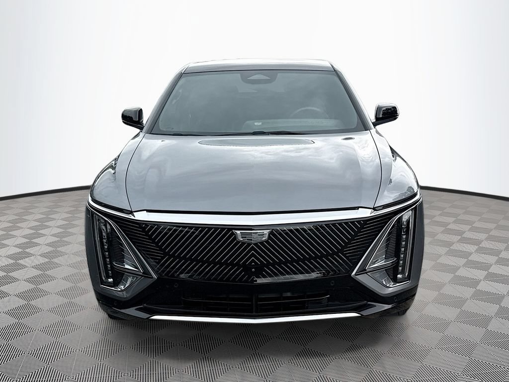 Used 2023 Cadillac Lyriq AWD image 2