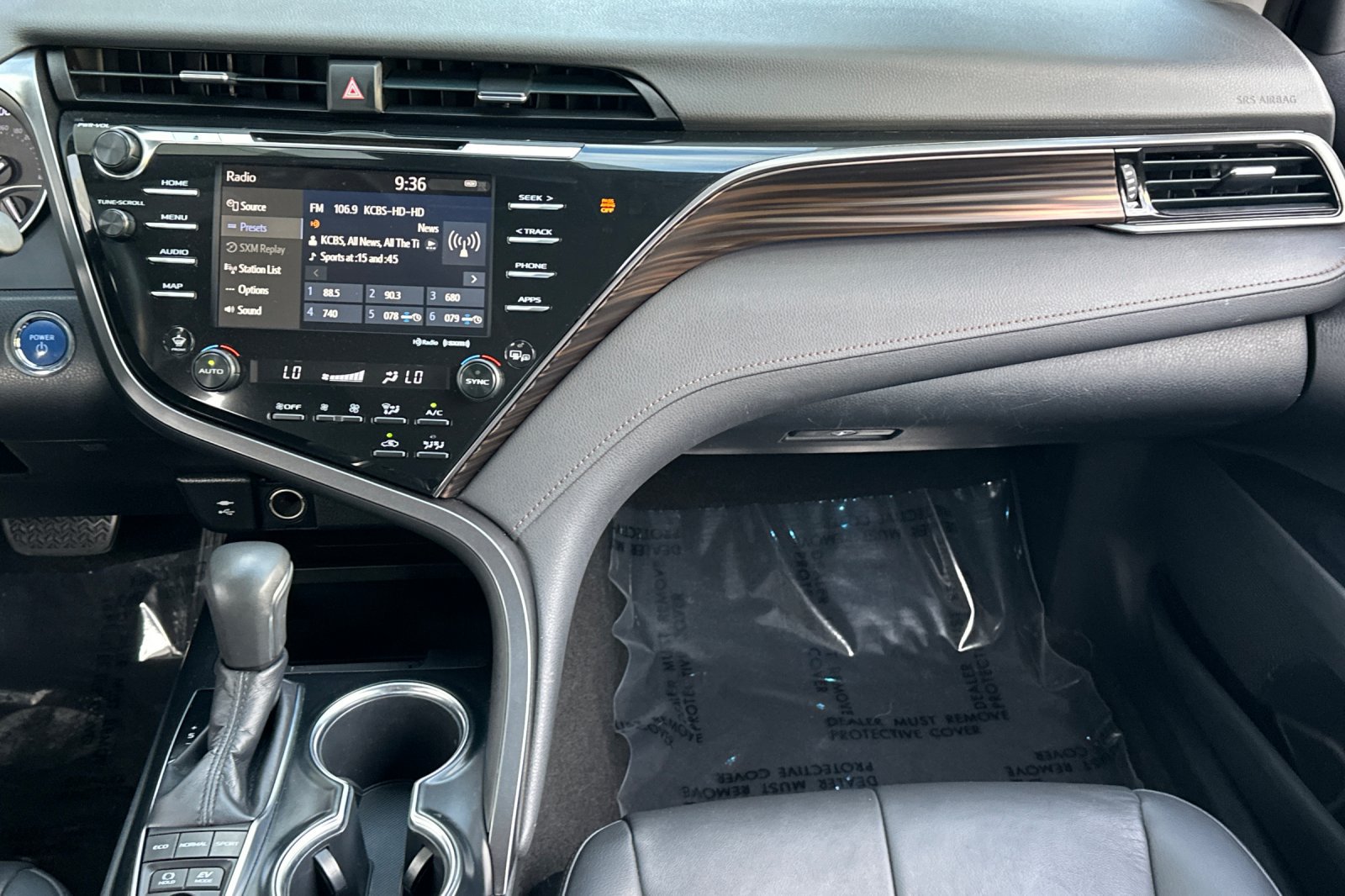 Used 2019 Toyota Camry XLE FWD image 29