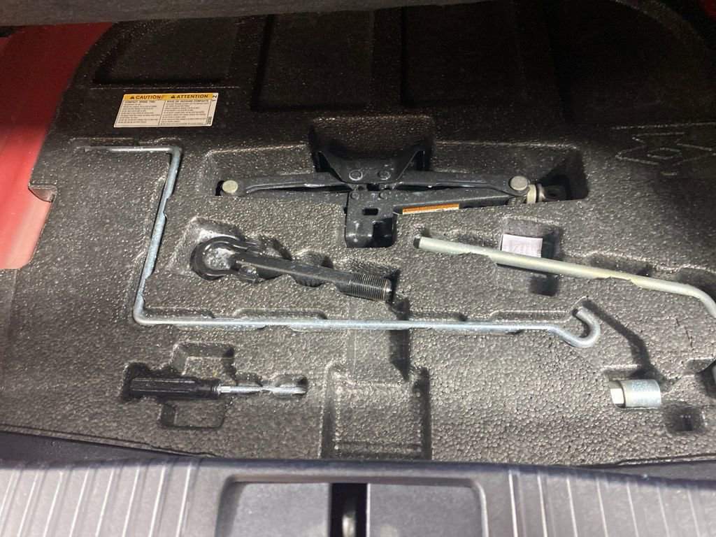 Used 2016 Lexus ES 350 w/ Luxury Package w/Wood Trim image 29