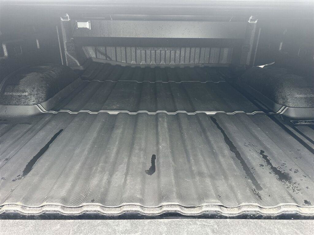 Used 2025 GMC Sierra 3500 Denali Ultimate AWD/4WD image 23
