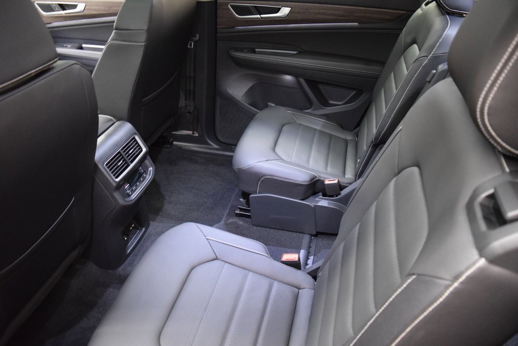 New 2026 Volkswagen Atlas SEL image 5