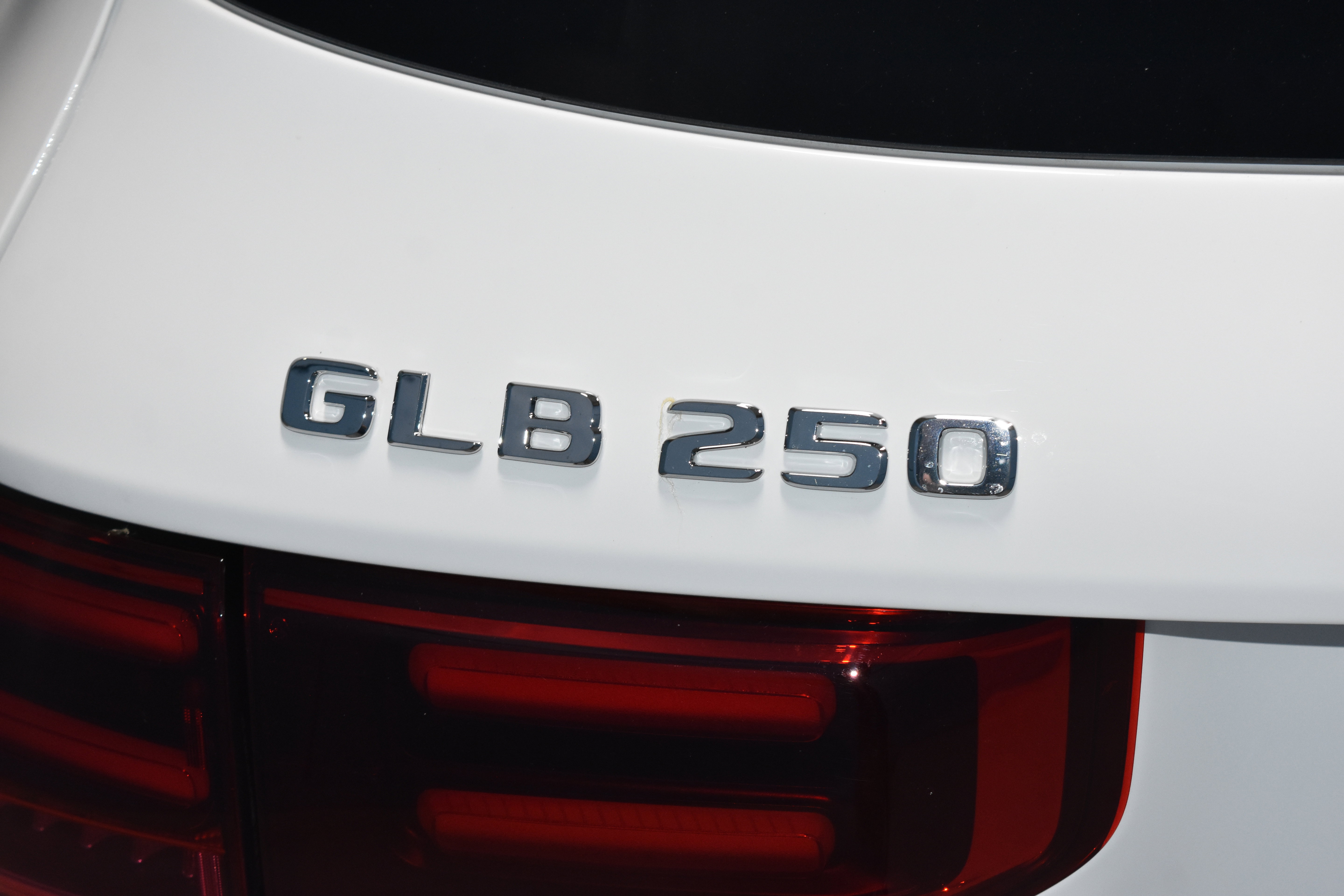 New 2026 Mercedes-Benz GLB 250 4MATIC image 24