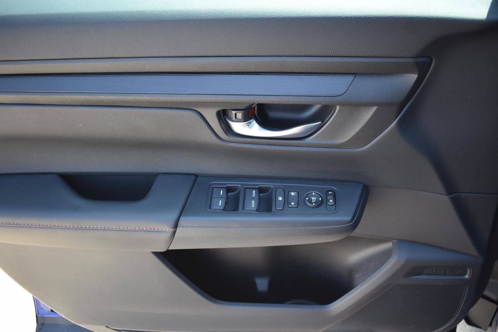 Used 2025 Honda CR-V Sport image 19
