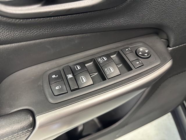 Used 2021 Jeep Cherokee Limited w/ Trailer Tow Group image 20