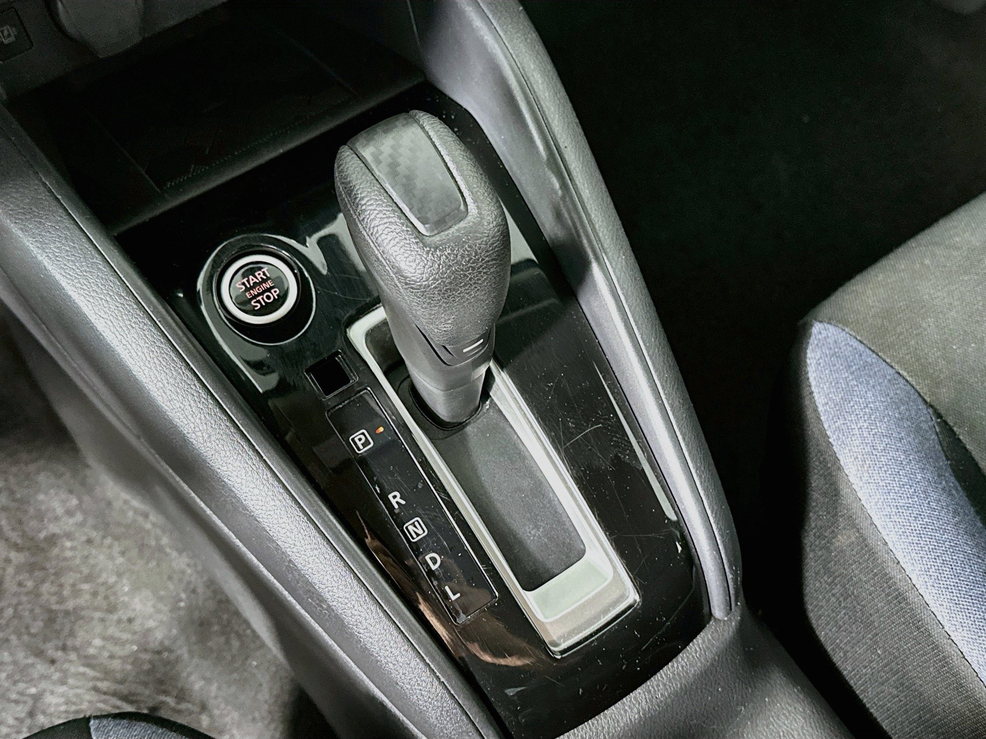Used 2025 Nissan Versa SV FWD image 24