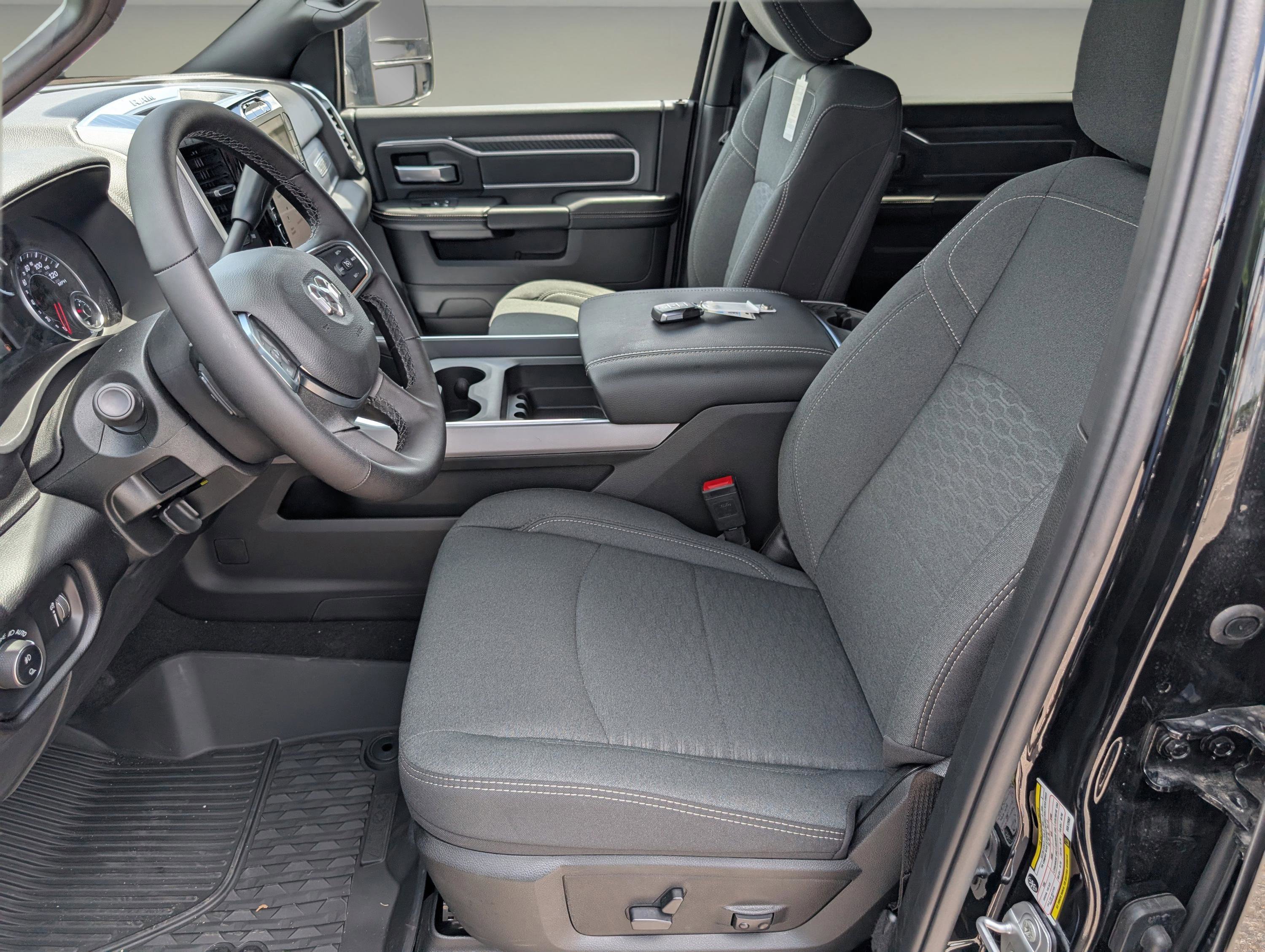 New 2025 RAM 2500 Big Horn image 15