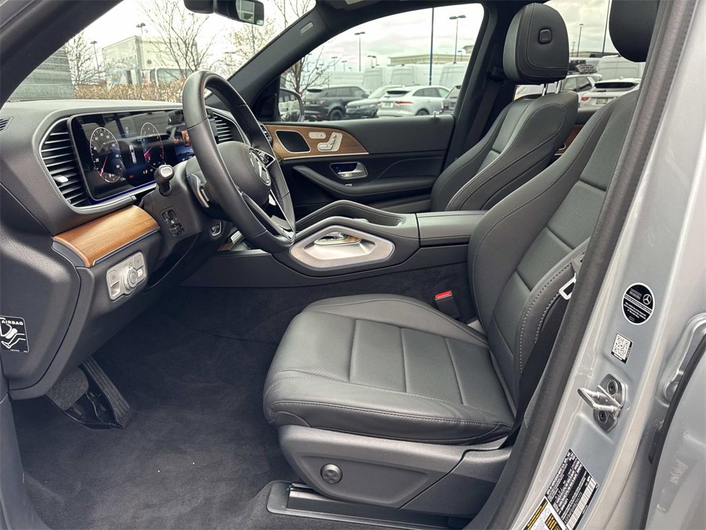 Used 2024 Mercedes-Benz GLE 350 4MATIC w/ Winter Package image 18