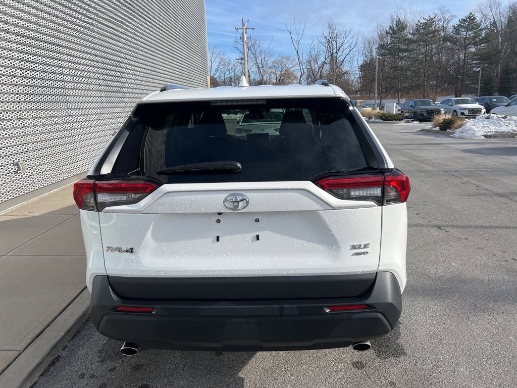Used 2024 Toyota RAV4 XLE image 31