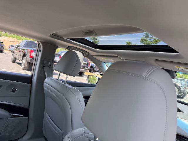Used 2015 Acura RLX w/ Technology Package FWD image 33