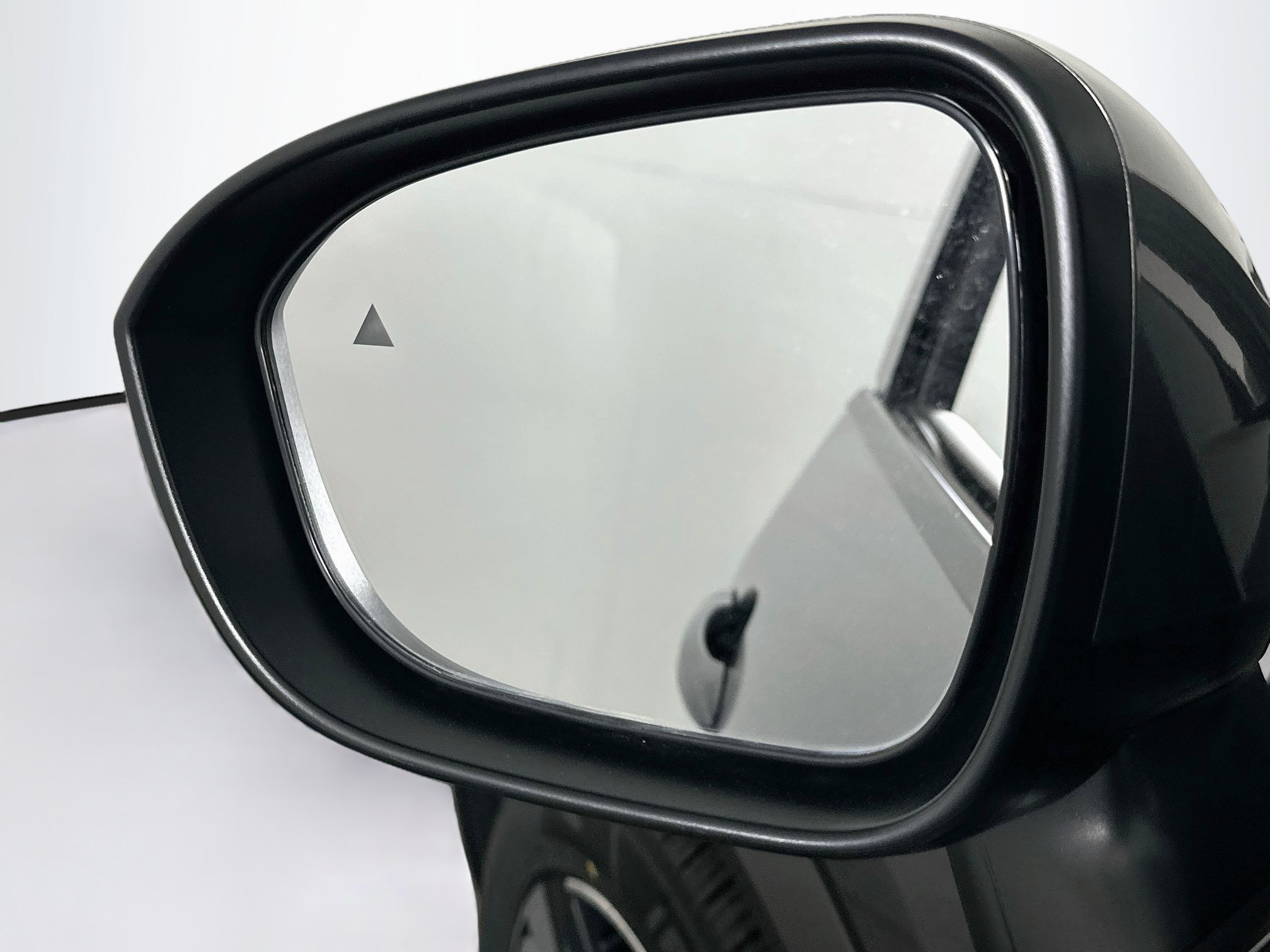Used 2023 Nissan Rogue Platinum w/ Platinum Premium Package FWD image 16