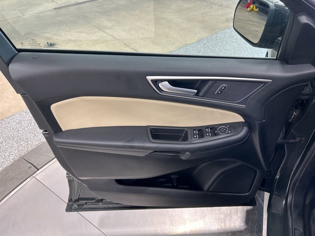 Certified 2024 Ford Edge SEL w/ Convenience Package AWD/4WD image 15