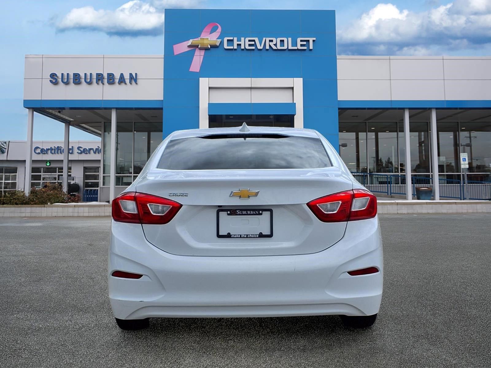 Used 2017 Chevrolet Cruze LT w/ Convenience Package FWD image 6