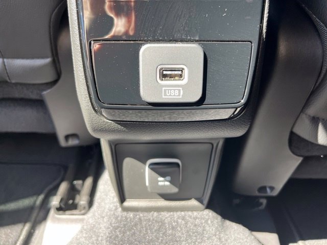 New 2026 Jeep Compass Latitude AWD/4WD image 18