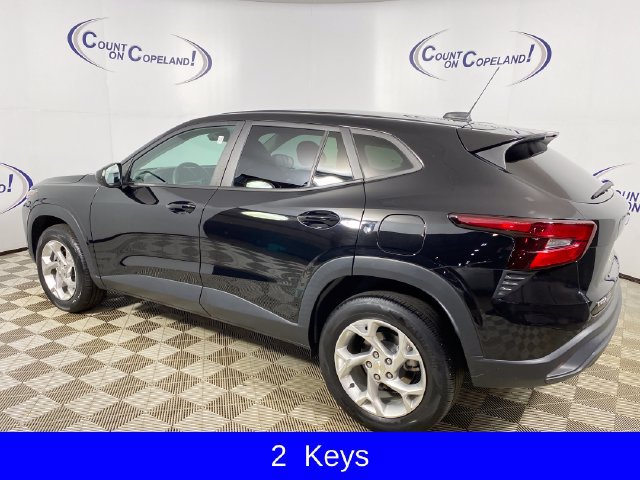 Certified 2024 Chevrolet Trax LS w/ LS Convenience Package FWD image 5