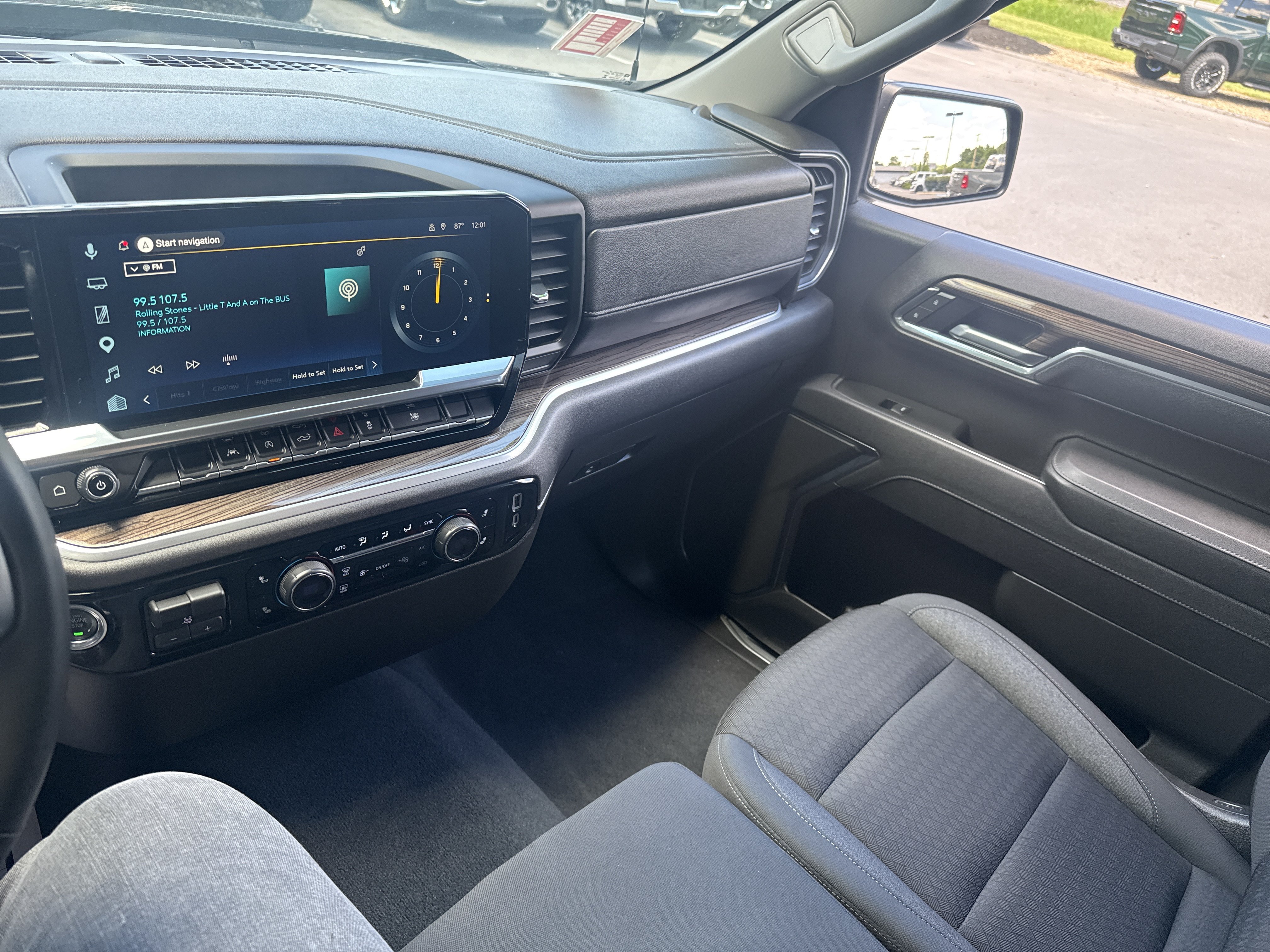Used 2026 Chevrolet Silverado 1500 RST AWD/4WD image 22