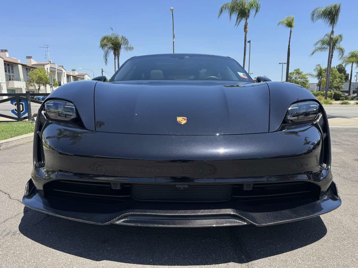 Used 2021 Porsche Taycan RWD image 13