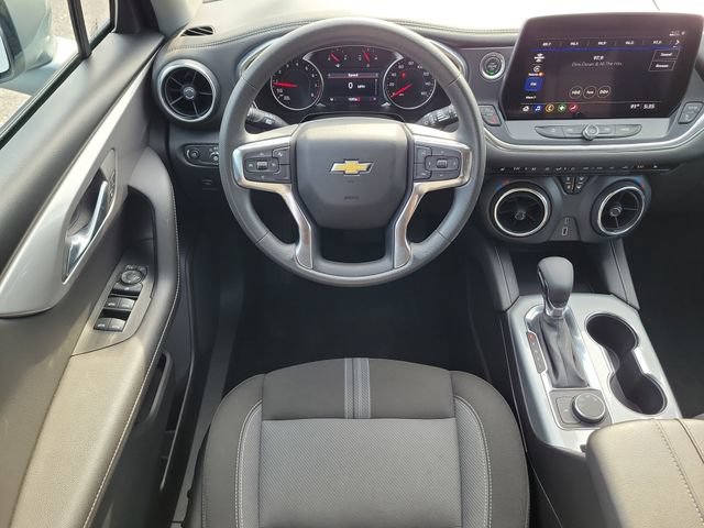 Certified 2025 Chevrolet Blazer LT AWD/4WD image 15