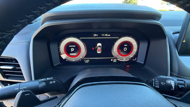 Used 2025 Nissan Rogue SL FWD image 29