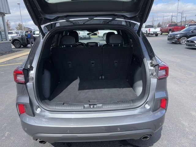 Certified 2024 Ford Escape ST-Line w/ Tech Pack #1 AWD/4WD image 13