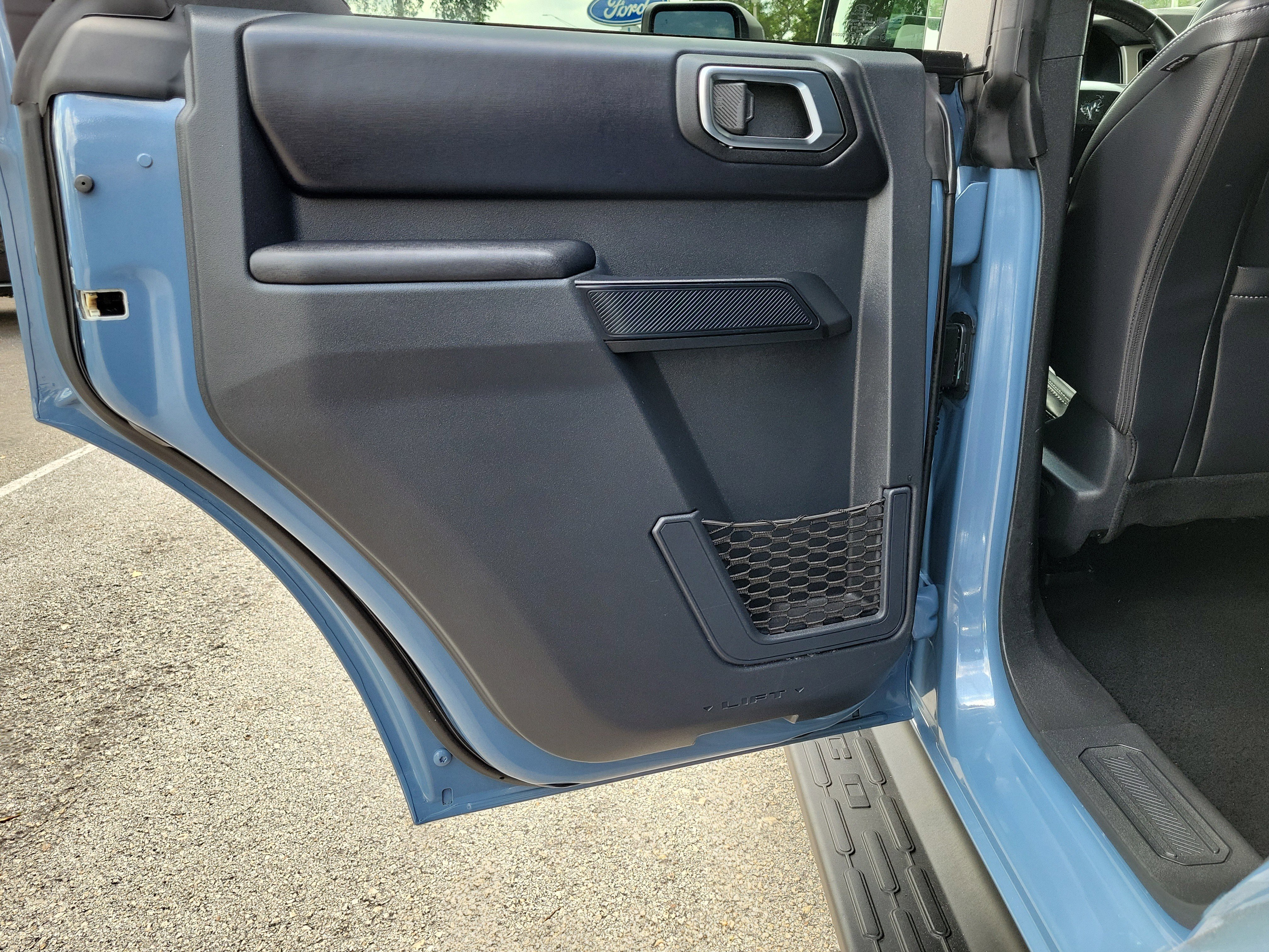 Certified 2025 Ford Bronco Outer Banks AWD/4WD image 10