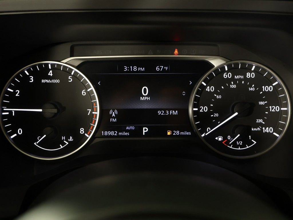 Used 2024 Nissan Pathfinder S image 39