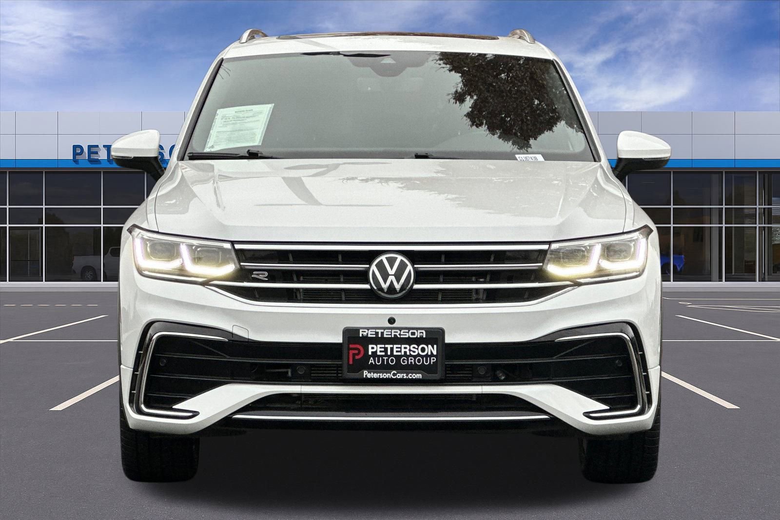 Used 2024 Volkswagen Tiguan SEL R-Line image 9