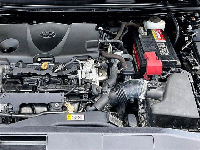 Used 2019 Toyota Camry XSE FWD image 11