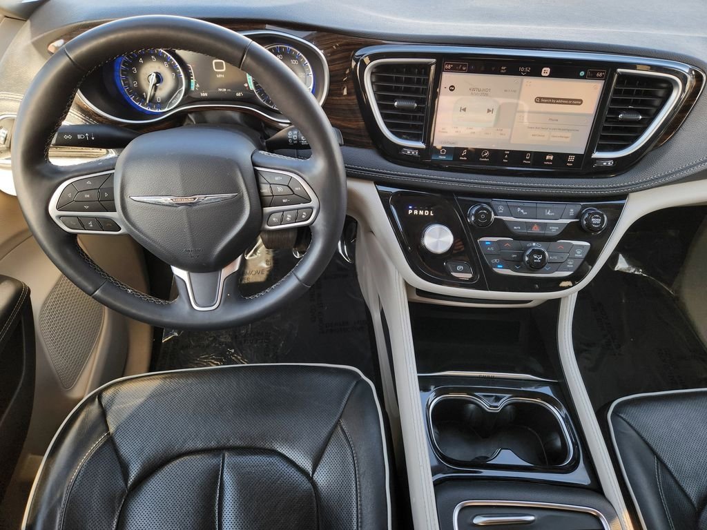 Used 2023 Chrysler Pacifica Limited image 26