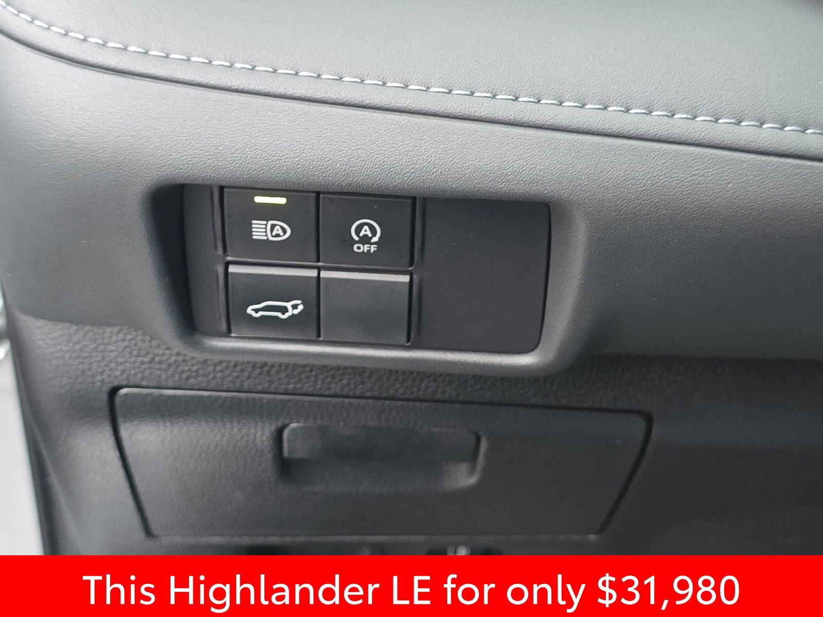 Used 2023 Toyota Highlander LE image 32