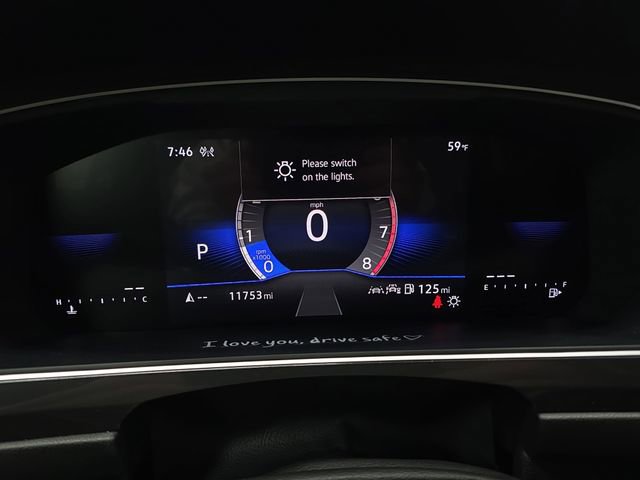 Used 2024 Volkswagen Tiguan SE w/ Panoramic Sunroof Package image 19