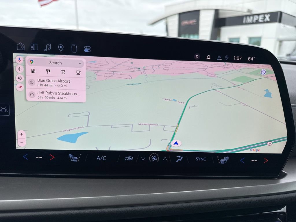 Used 2025 Chevrolet Traverse LT image 20